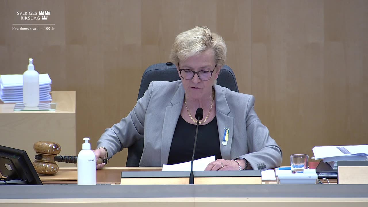 Stillbild från Beslut, Beslut