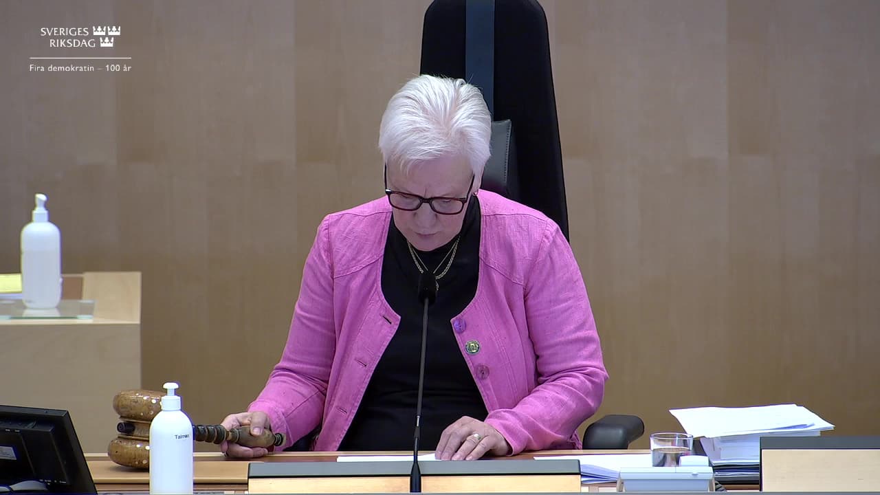 Stillbild från Beslut, Beslut