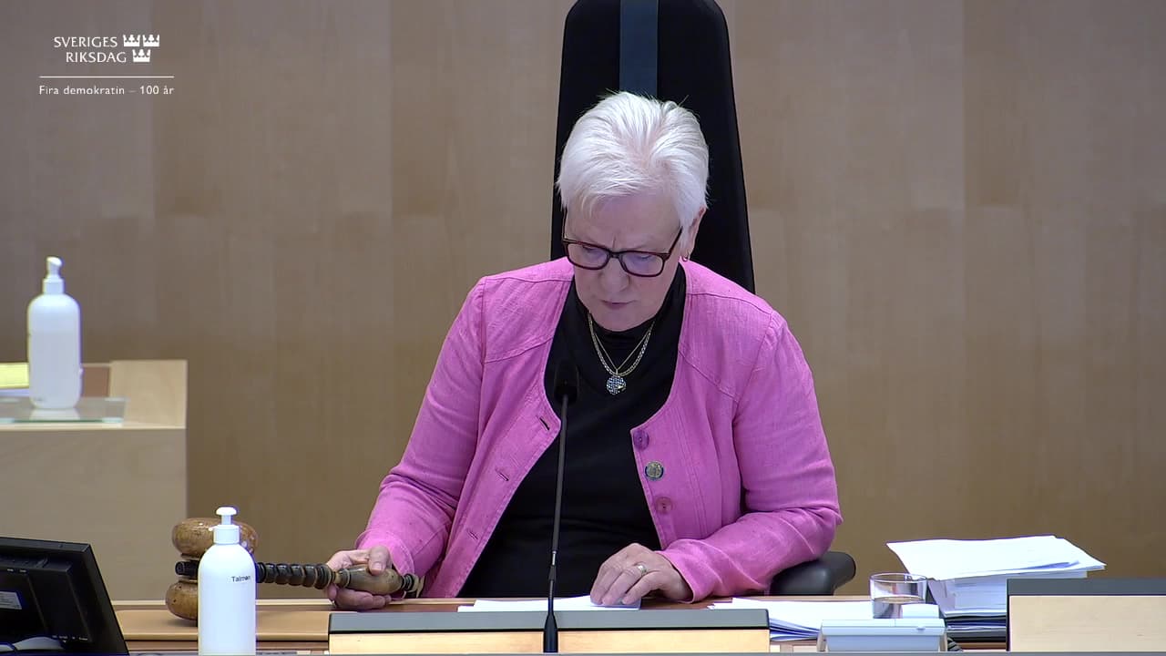 Stillbild från Beslut, Beslut
