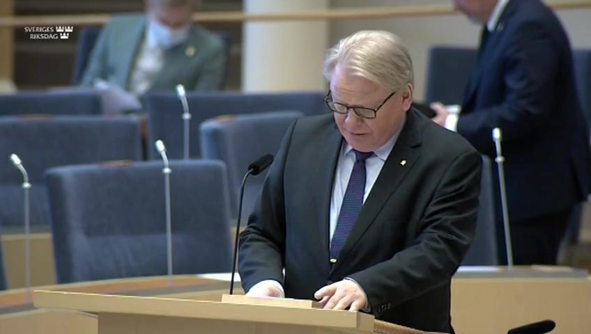 Stillbild från Interpellationsdebatt, Tillväxt och ökad operativ militär förmåga