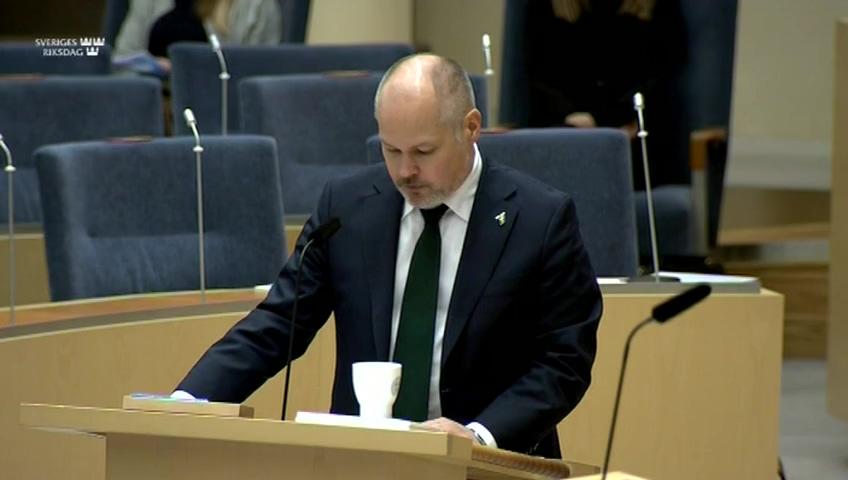 Stillbild från Interpellationsdebatt, Föräldrapåverkan och föräldraalienation