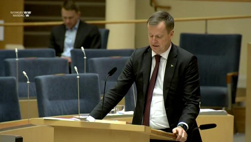 Stillbild från Interpellationsdebatt, Elnätsavgiftens storlek