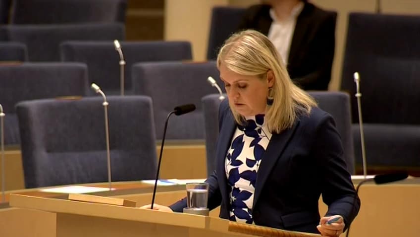 Stillbild från Interpellationsdebatt, Finansiering av behandling vid sällsynta sjukdomar