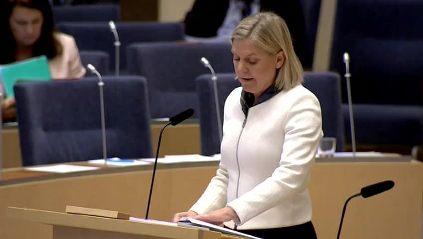 Stillbild från Interpellationsdebatt, Höjning av skatten på bensin och diesel