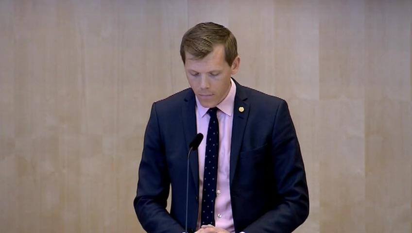 Stillbild från Debatt om förslag, Ändringar av övergångsbestämmelse avseende behörighetsreglering