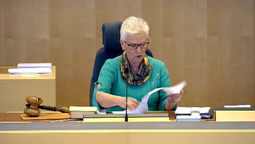 Stillbild från Debatt om förslag, Ytterligare förlängd övergångsperiod för understödsföreningar