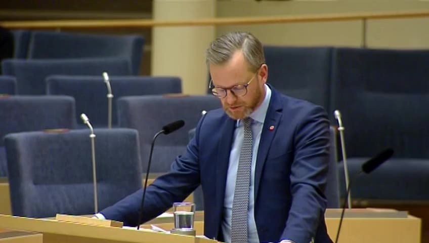 Stillbild från Interpellationsdebatt, Höjda löner för polisen 