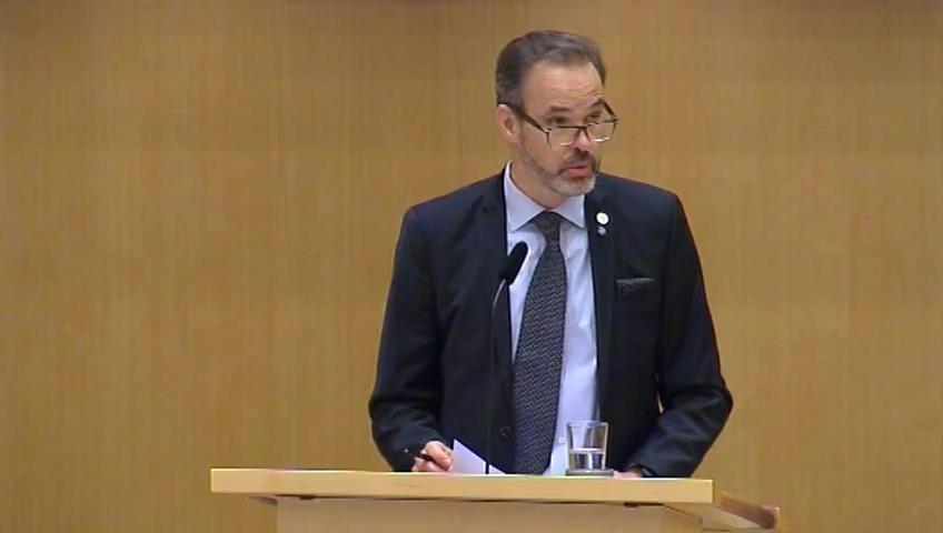 Stillbild från Debatt om förslag, Höjda och miljödifferentierade vägavgifter inom eurovinjettsamarbetet