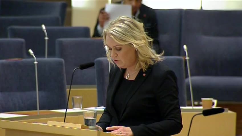 Stillbild från Interpellationsdebatt, Ekonomiskt bistånd på grund av trångboddhet