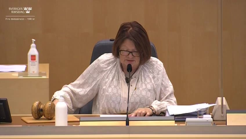 Stillbild från Beslut, Beslut