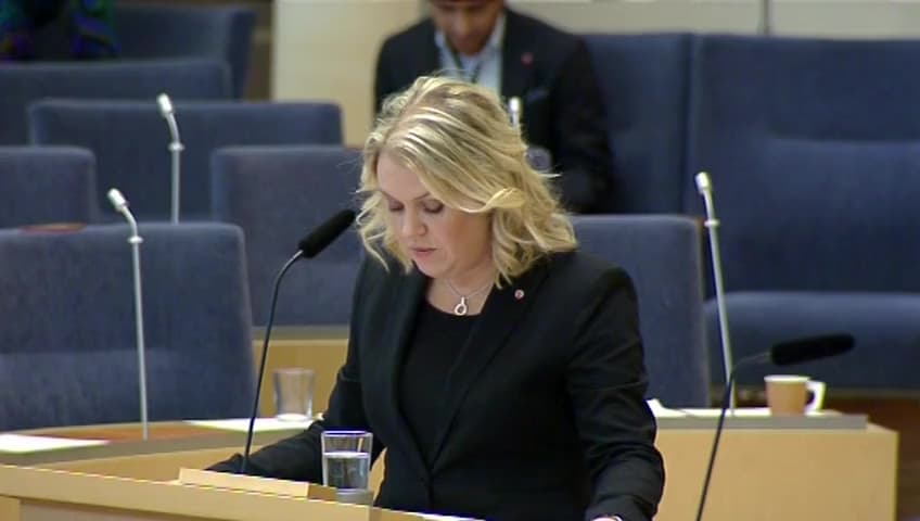 Stillbild från Interpellationsdebatt, Gårdsförsäljning