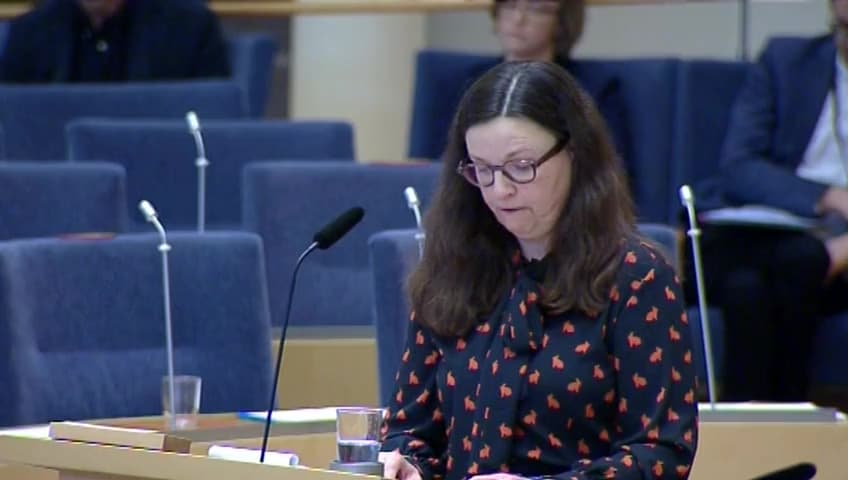 Stillbild från Interpellationsdebatt, Avgiftsfria nationellt godkända idrottsutbildningar