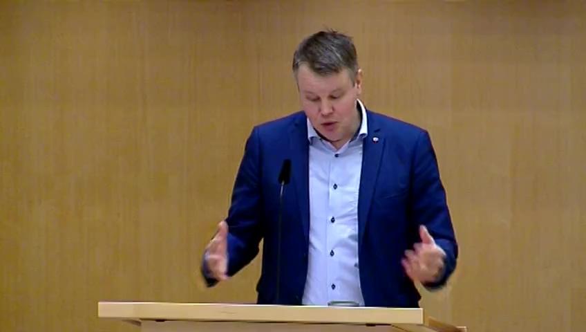 Stillbild från Debatt om förslag, Utgiftsområde 18 Samhällsplanering, bostadsförsörjning och byggande samt konsumentpolitik