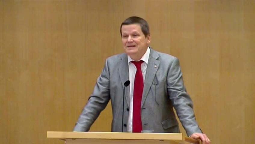 Stillbild från Debatt om förslag, Nya regler i arbetslöshetsförsäkringen om bland annat förtroendeuppdrag och pension