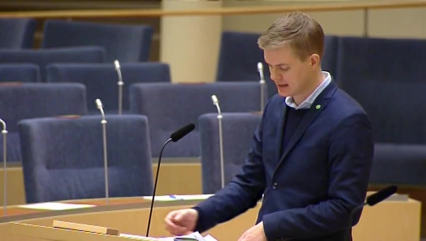 Stillbild från Interpellationsdebatt, Ersättning till skolor på lika villkor