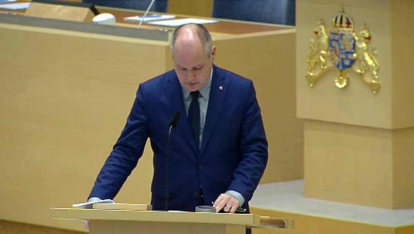 Stillbild från Interpellationsdebatt, Deltidsanställda brandmän