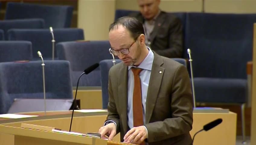Stillbild från Interpellationsdebatt, Ökad sårbarhet vid centraliserad flygledning