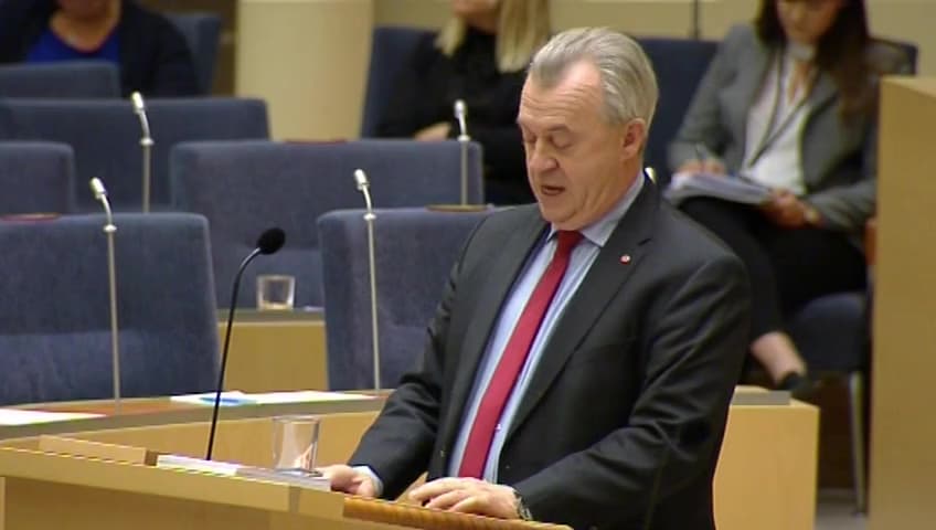 Stillbild från Interpellationsdebatt, Försämrade livsvillkor för grisar