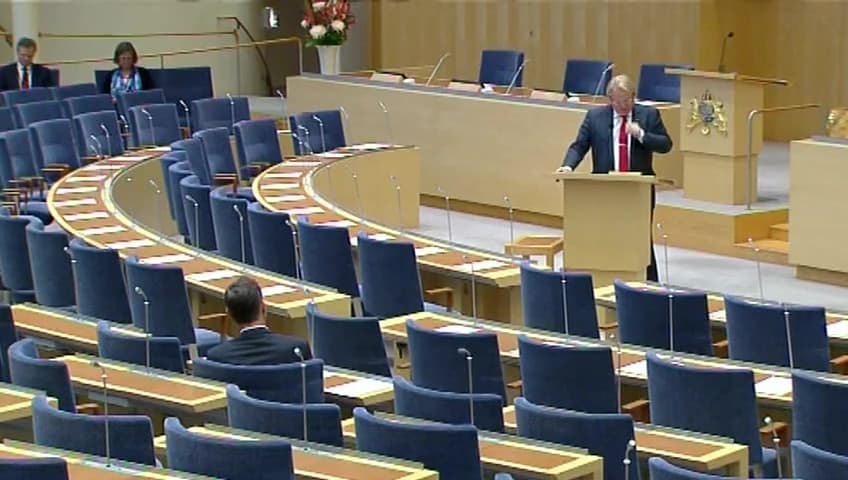 Stillbild från Interpellationsdebatt, Operativ förmåga med tung kustrobot