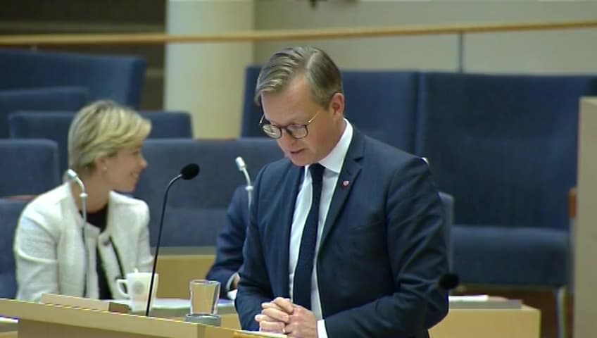 Stillbild från Interpellationsdebatt, Arvoden i bolagsstyrelser