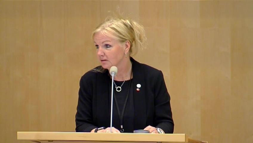 Stillbild från Debatt om förslag, Samverkan vid utskrivning från sluten hälso- och sjukvård