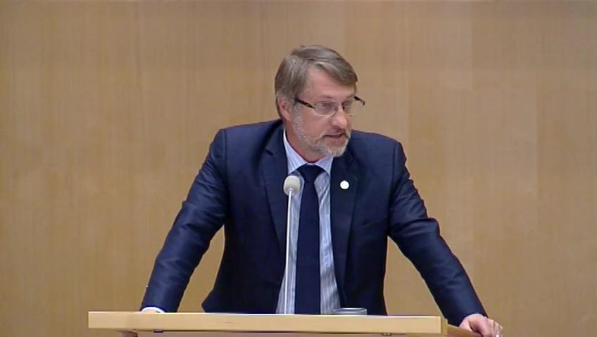 Stillbild från Debatt om förslag, Kameraövervakningslagen och möjligheterna att använda drönare