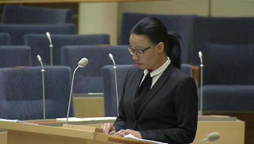 Stillbild från Interpellationsdebatt, Centralisering av journalister