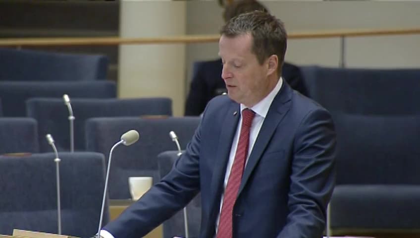 Stillbild från Interpellationsdebatt, Papperslösa barn