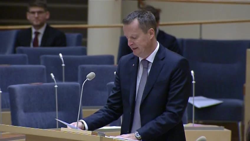 Stillbild från Interpellationsdebatt, Fyrverkerier
