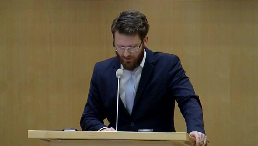 Stillbild från Debatt om förslag, Socialavgifter