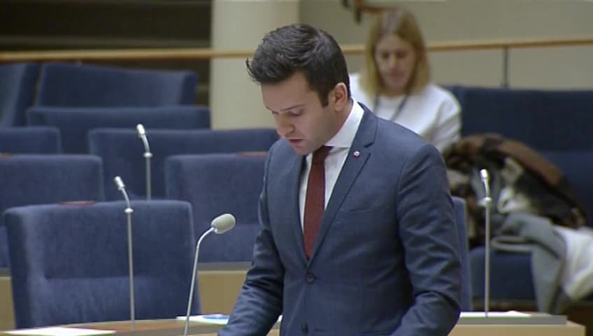 Stillbild från Interpellationsdebatt, Växande vårdköer med stora regionala skillnader