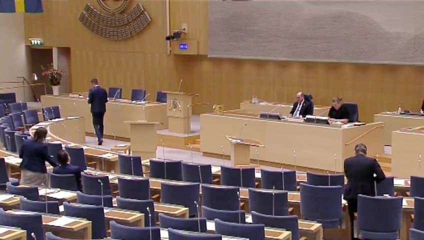 Stillbild från Interpellationsdebatt, Bistånd från polis vid utmätning
