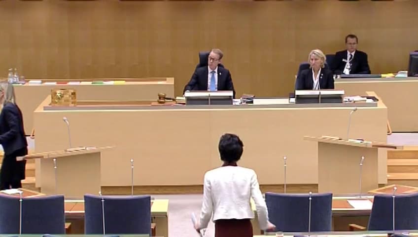 Stillbild från Interpellationsdebatt, Kilometerskatten