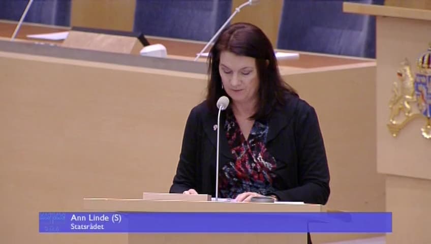 Stillbild från Interpellationsdebatt, Främjande av vapenexport till Filippinerna