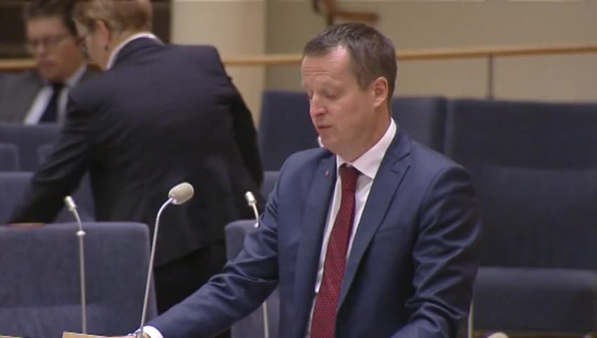 Stillbild från Interpellationsdebatt, Deltidspoliser