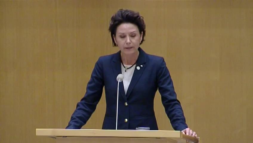 Stillbild från Debatt om förslag, Ändrade regler för uppskov med kapitalvinst vid avyttring av privatbostad