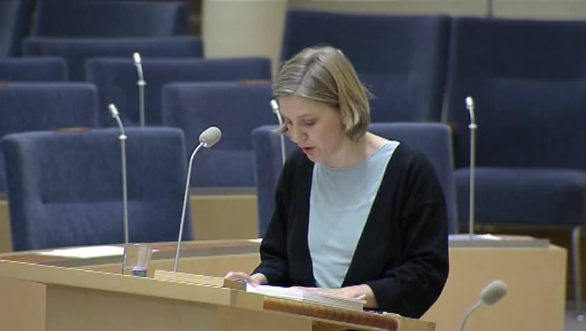 Stillbild från Interpellationsdebatt, Textilinsamling av företag