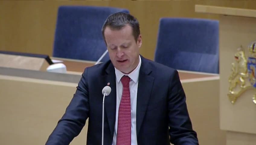 Stillbild från Interpellationsdebatt, Utredning av utredningsbara brott