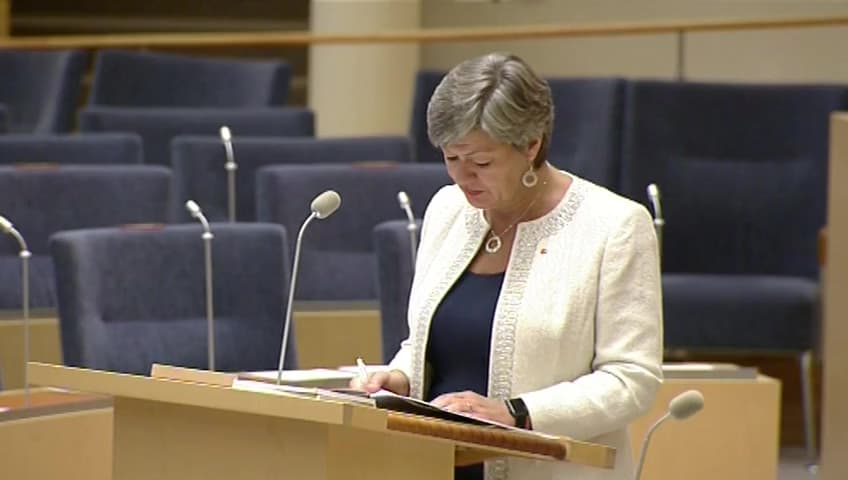 Stillbild från Interpellationsdebatt, Jobb för dem som saknar högre utbildning