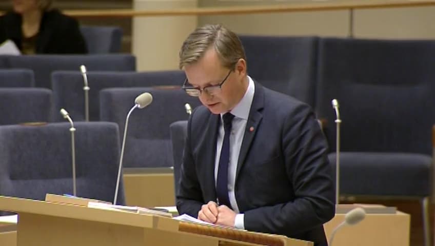 Stillbild från Interpellationsdebatt, Regeringens satsning på enkla jobb