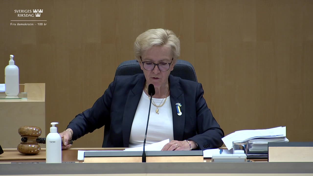 Stillbild från Beslut, Beslut