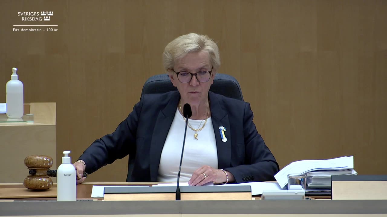 Stillbild från Beslut, Beslut