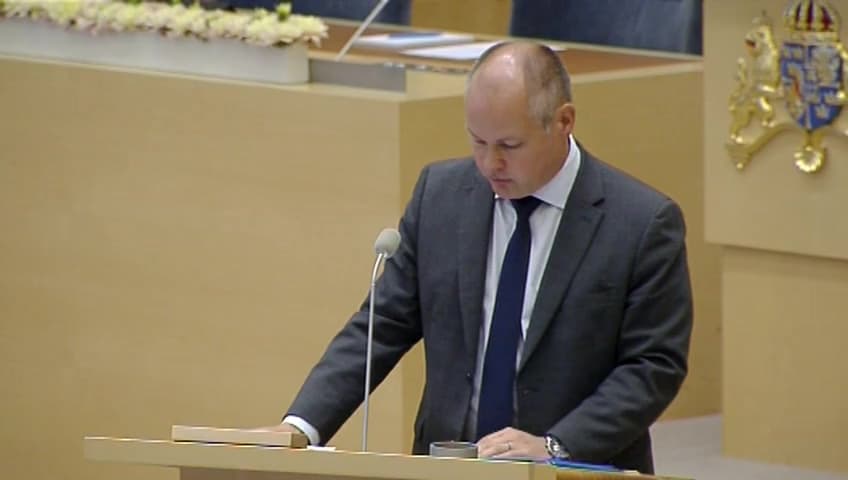 Stillbild från Interpellationsdebatt, Förtryck och våld mot flickor och kvinnor på asylboenden