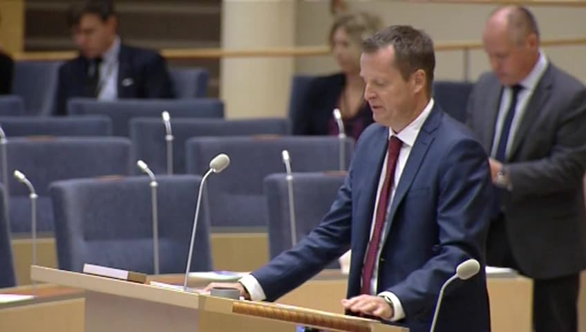 Stillbild från Interpellationsdebatt, Sjunkande brottsuppklaring