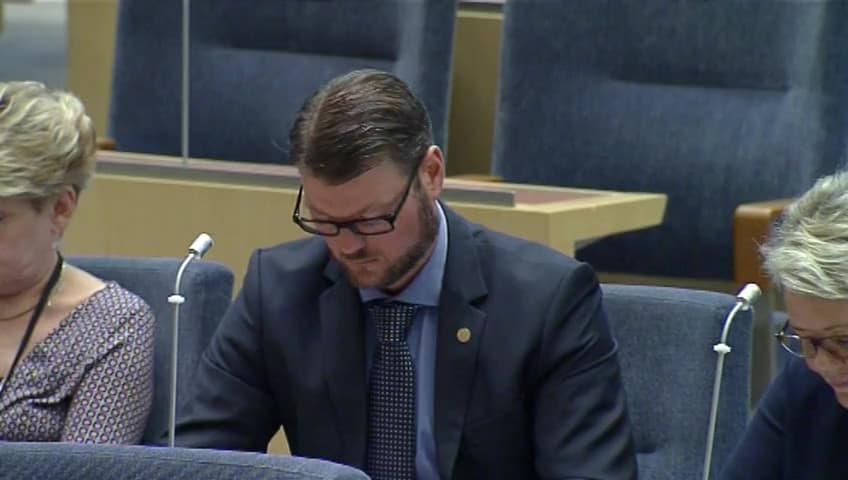 Stillbild från Interpellationsdebatt, Beredskapsjobb 