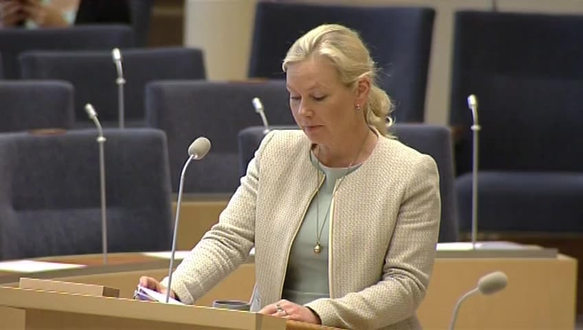 Stillbild från Interpellationsdebatt, Falska parkeringstillstånd 