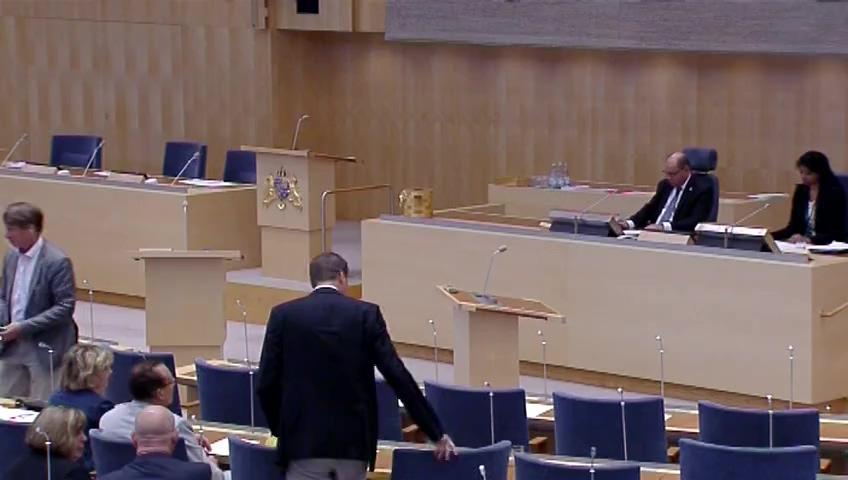 Stillbild från Debatt om förslag, Fortsatt giltighet av en tidsbegränsad bestämmelse i inhämtningslagen