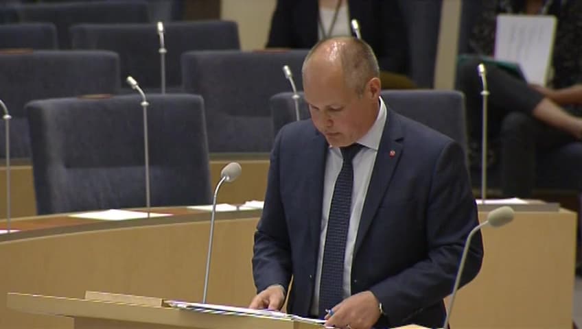 Stillbild från Interpellationsdebatt, Månggifte