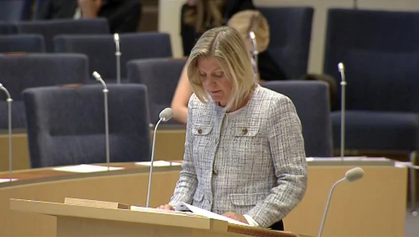 Stillbild från Interpellationsdebatt, Riskerna med att försvagade drivkrafter leder till minskade skatteinkomster