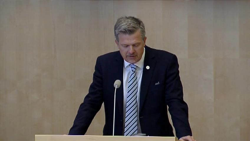 Stillbild från Debatt om förslag, Statlig ersättning till personer som insjuknat i narkolepsi efter pandemivaccinering